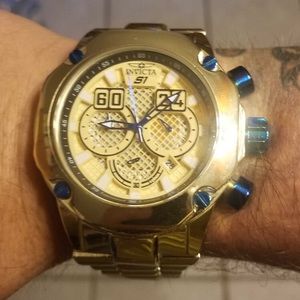 Large dial 52 mm diameter sports men invicta watch